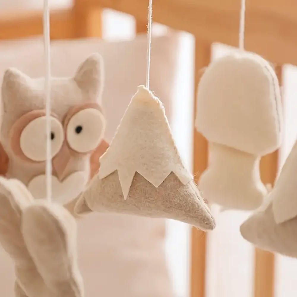 Mobile bébé d’éveil Noliboo - Les Sommets enneigés