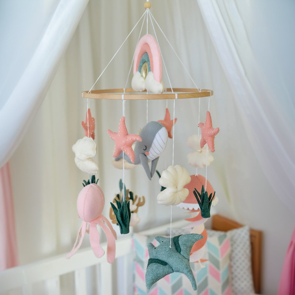Mobile bébé d’éveil Noliboo - Rêve Océan Rose