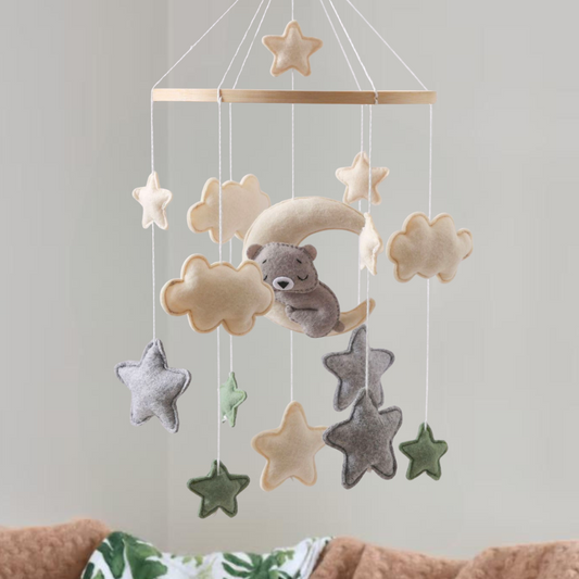Mobile bébé d’éveil Noliboo – Ours endormi au clair de Lune